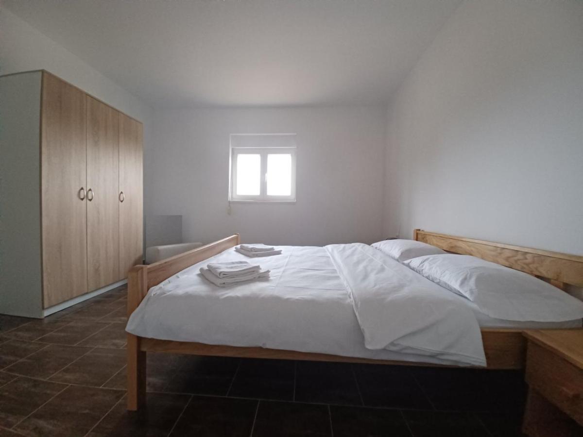 Apartman Milanko Muskovci Екстер'єр фото